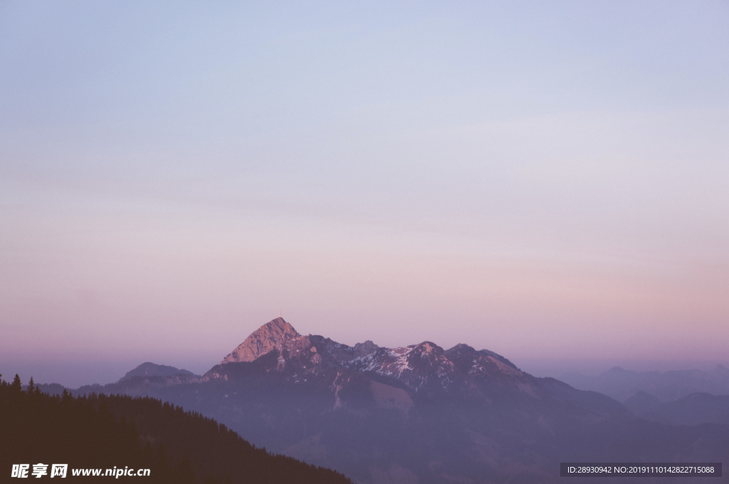 群山