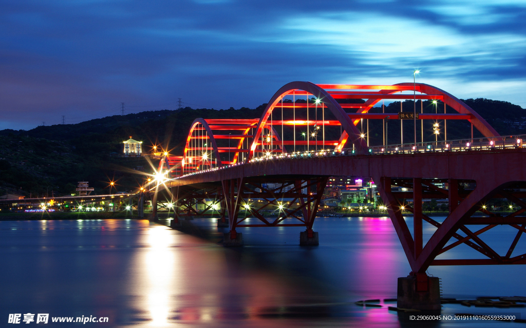 大气夜景跨海大桥