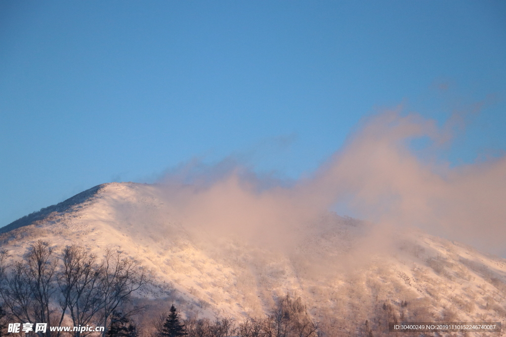 雪山