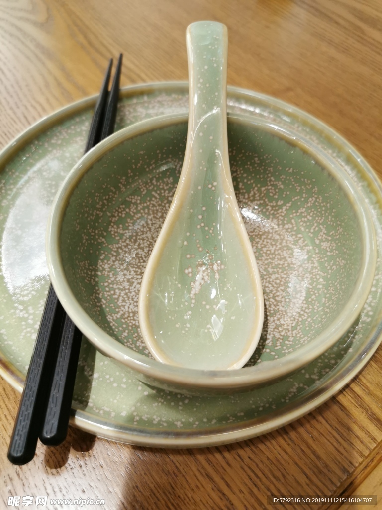 瓷器