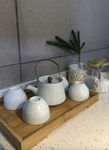 桌面摆设茶具