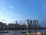江边城市风景