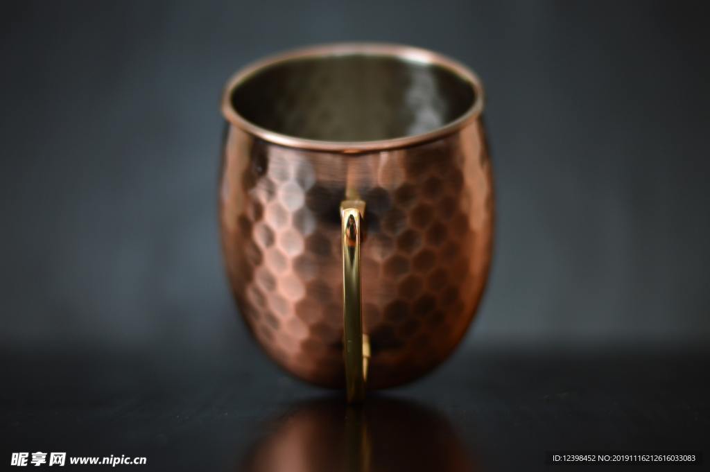 铜杯子