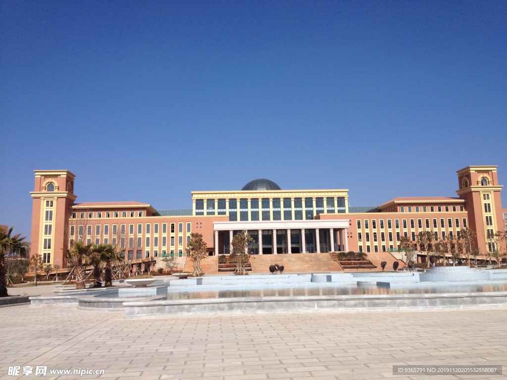 云南大学图书馆
