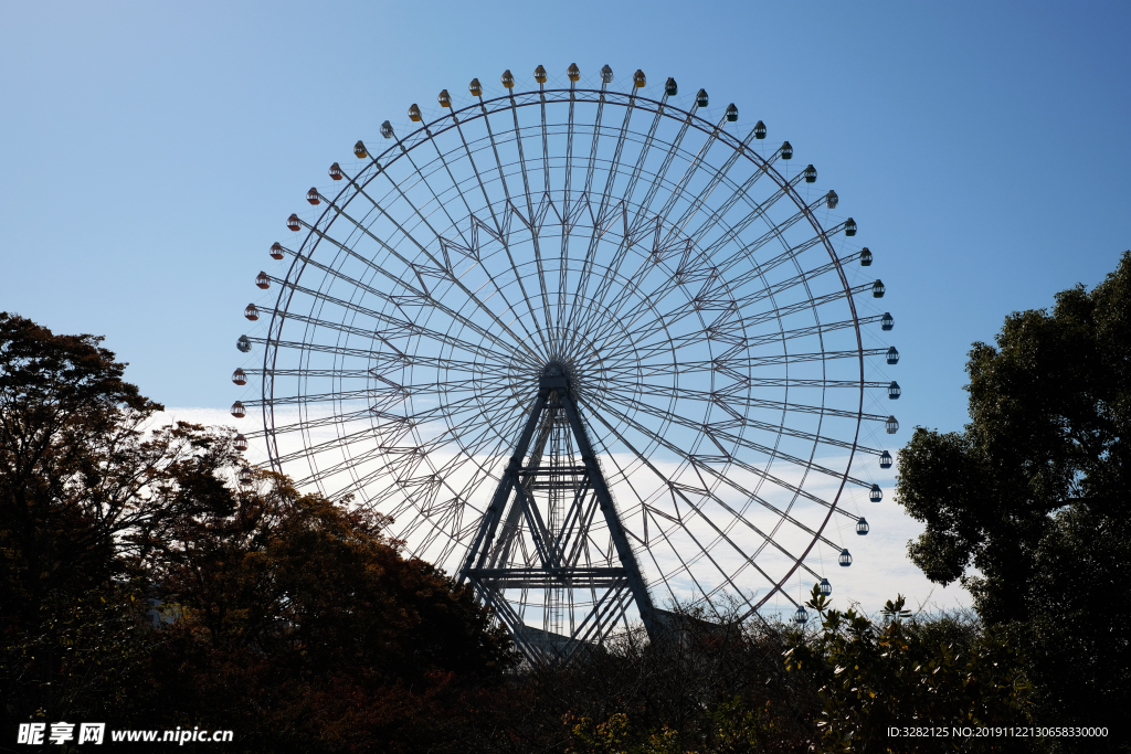 日本大阪天保山大阪港摩天轮剪影