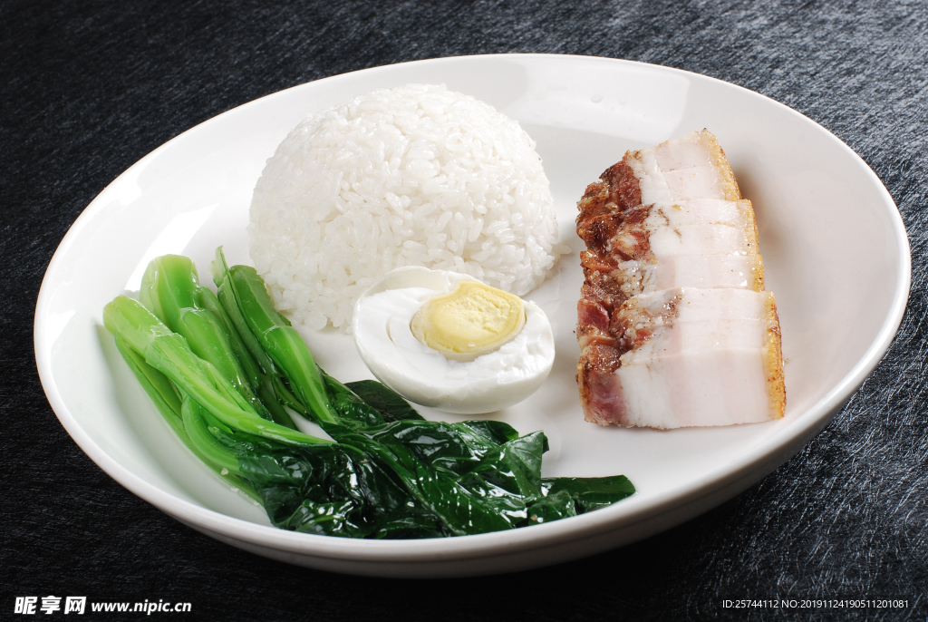 脆皮烧肉饭