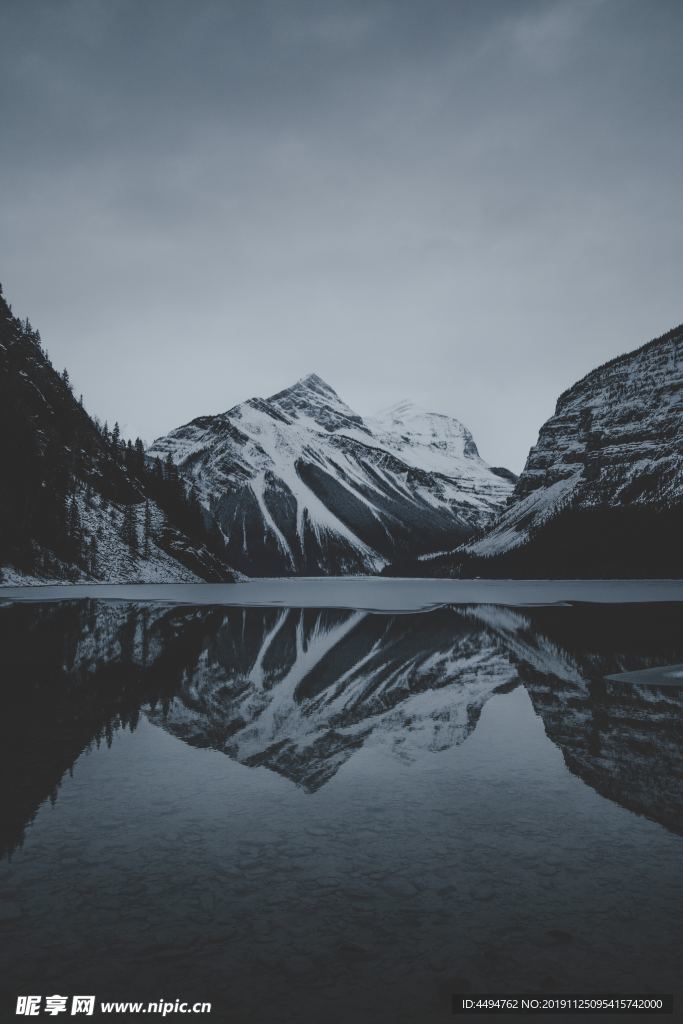 雪山冰山