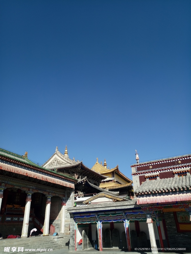金塔 寺院