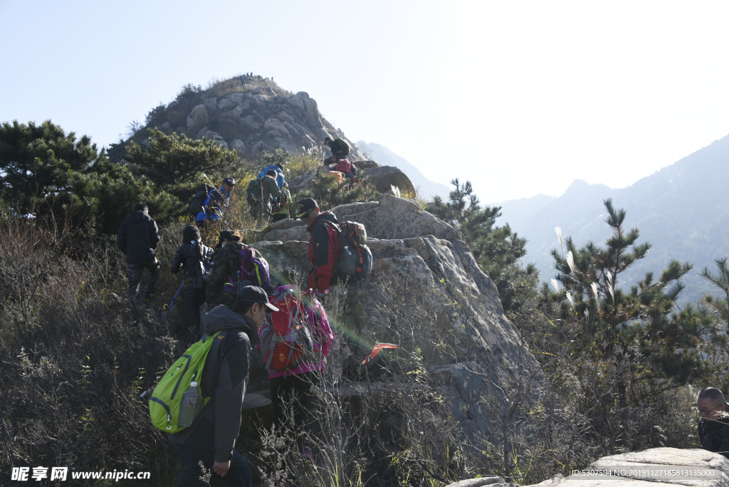 户外  登山  旅游  穿越