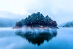 湖中小岛