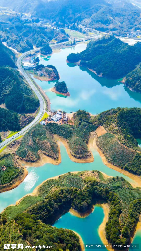 美丽的湖泊风景图片