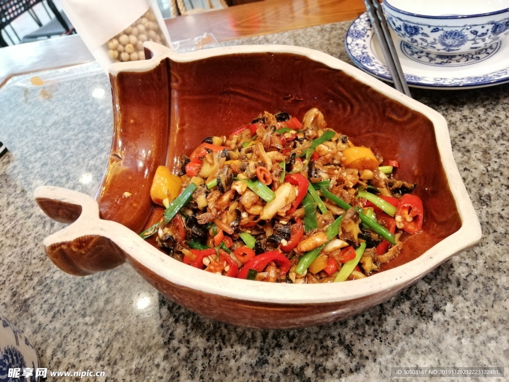 韭香河三鲜