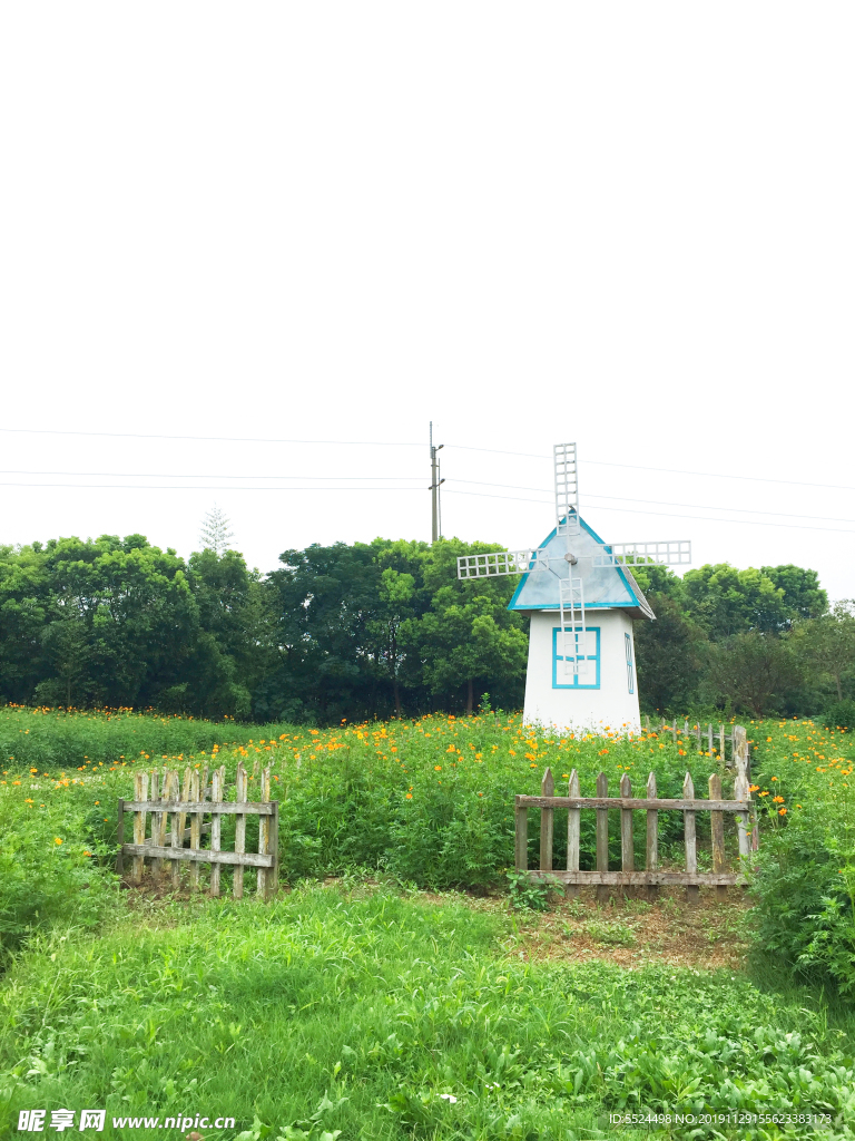 花园 风车 花丛 花房