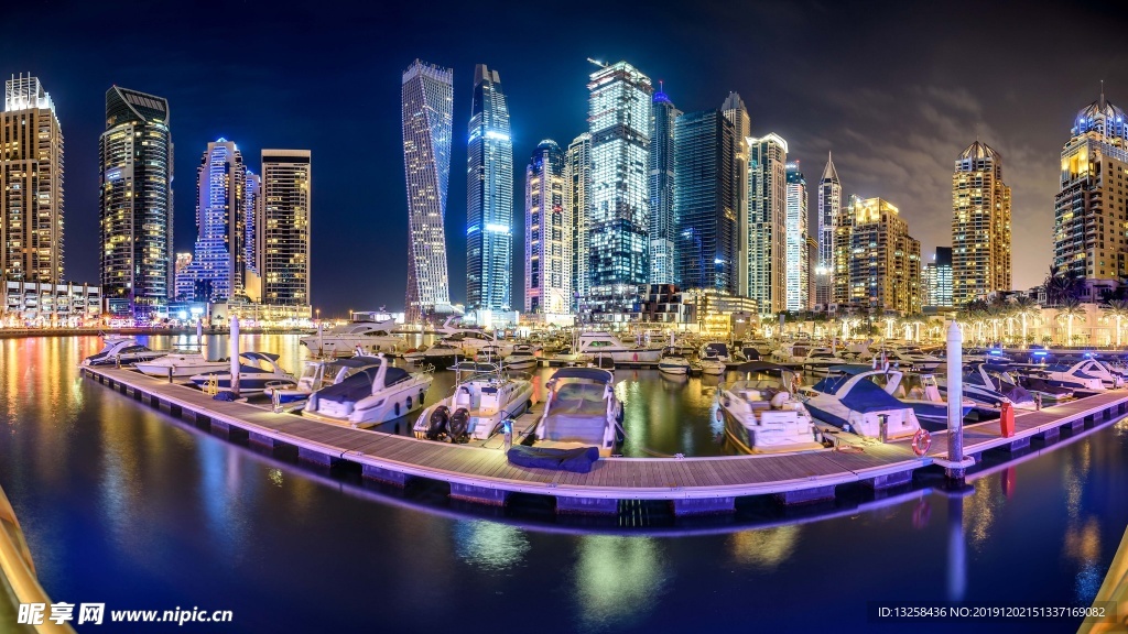 城市 夜景 灯光 河流 背景