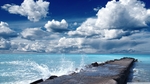 海边海浪冲击岸口巨石