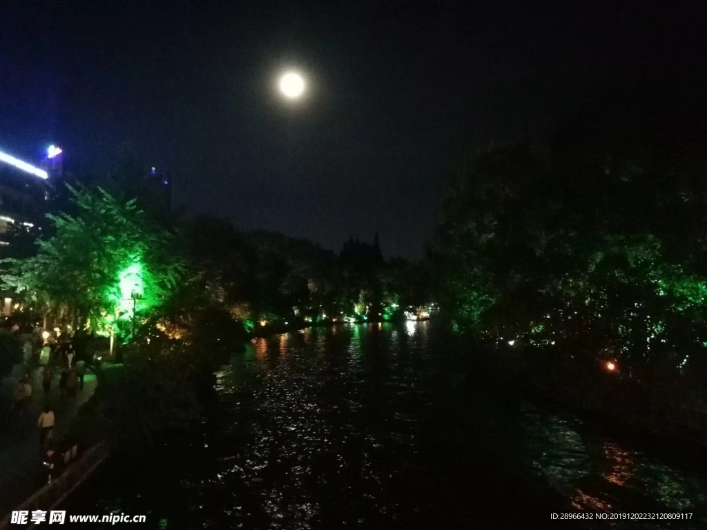 夜空