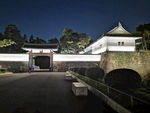 日本东京皇宫外墙夜景