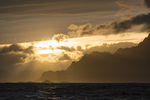 大海 群山 夕阳 天空 云彩