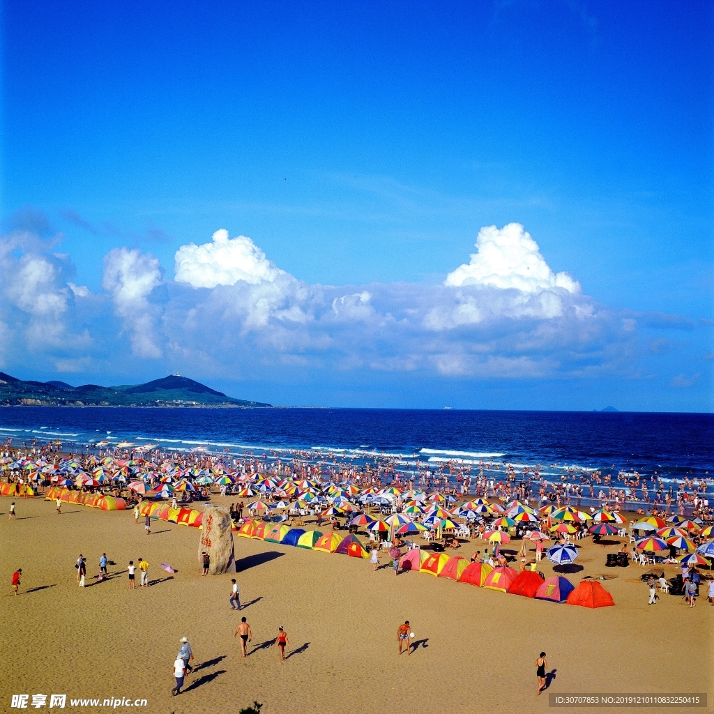 初夏将至，青岛的海滩怎一个美字了得-青报网-青岛日报官网