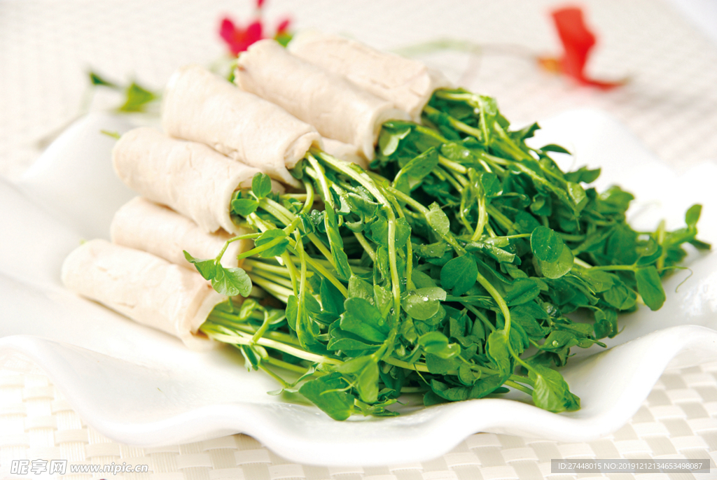 豆苗白肉卷