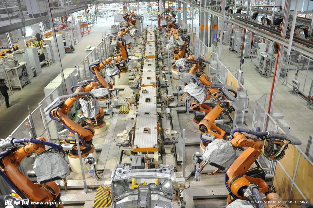 工厂机械化生产机械臂汽车制造车