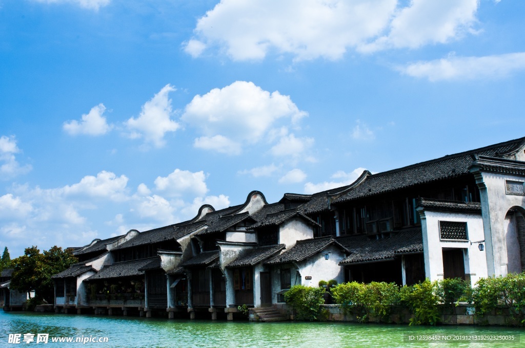 中式传统古建筑