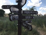 草原旅游区指示牌