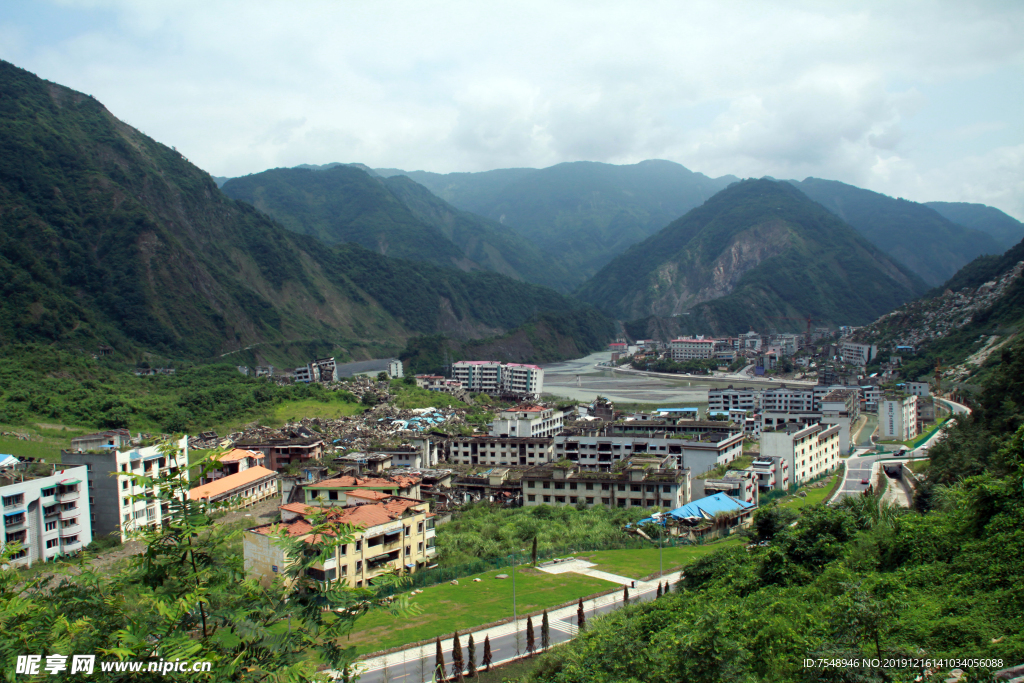 北川老县城地震遗址全景