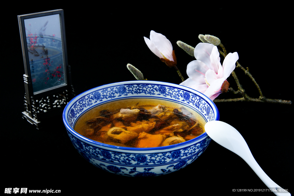 茶菇水鸭汤