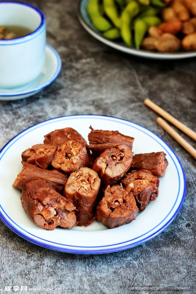 卤味鸭脖