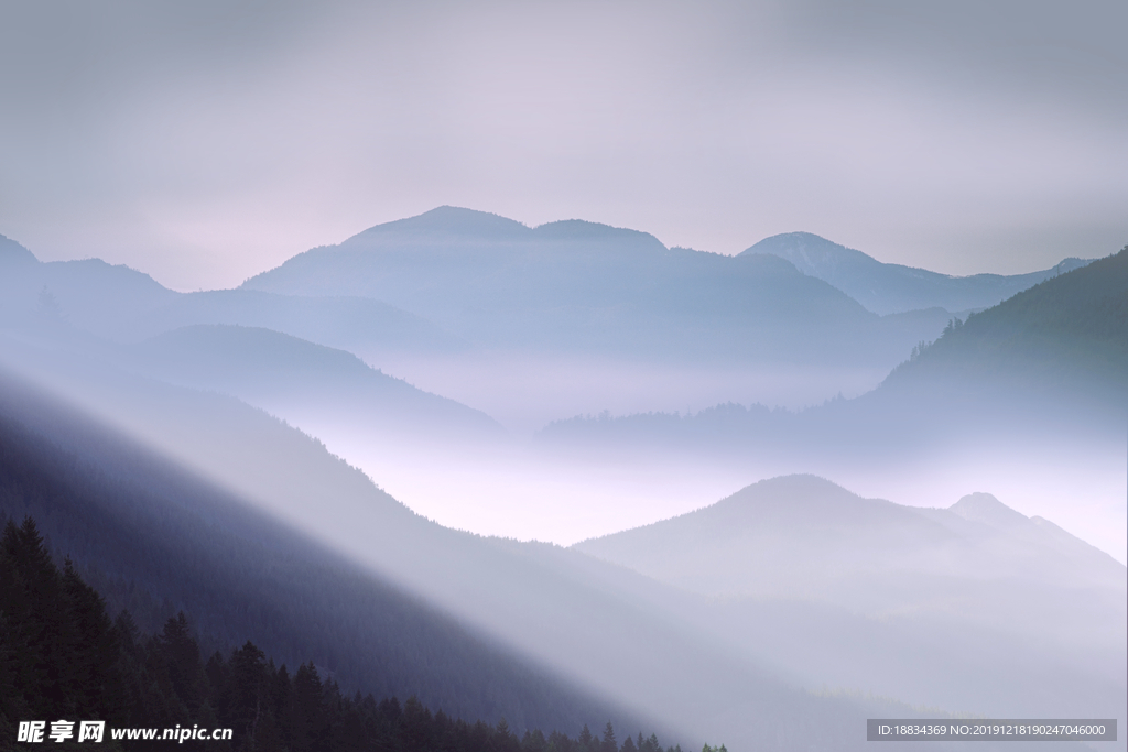 禅意远山风景