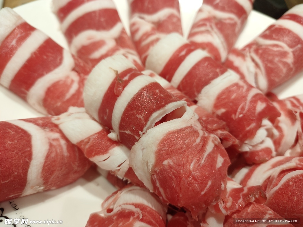 火锅食材牛肉卷