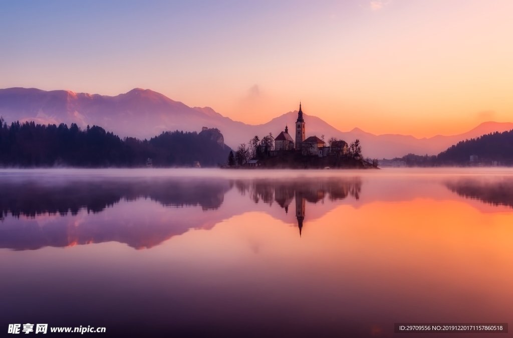 山水与夕阳