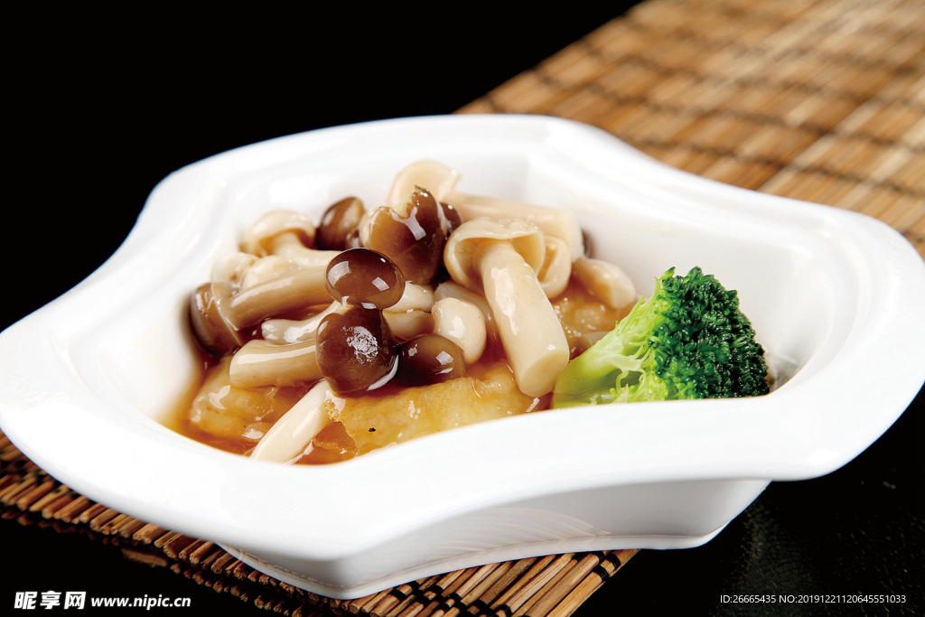野山菌扒鱼松