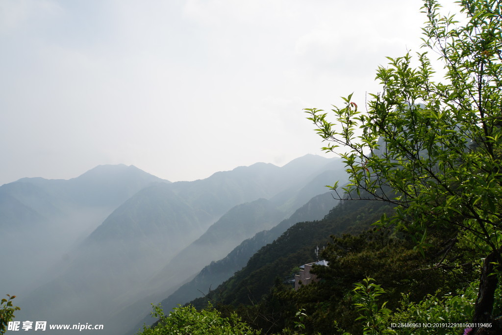 山脉