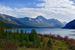 湖景山色