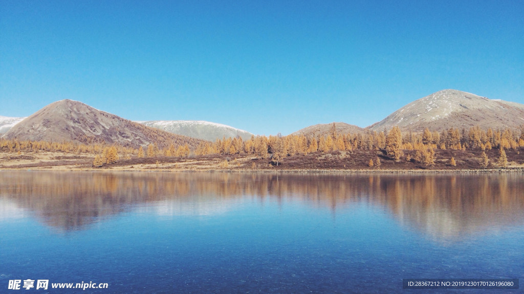 高山湖泊