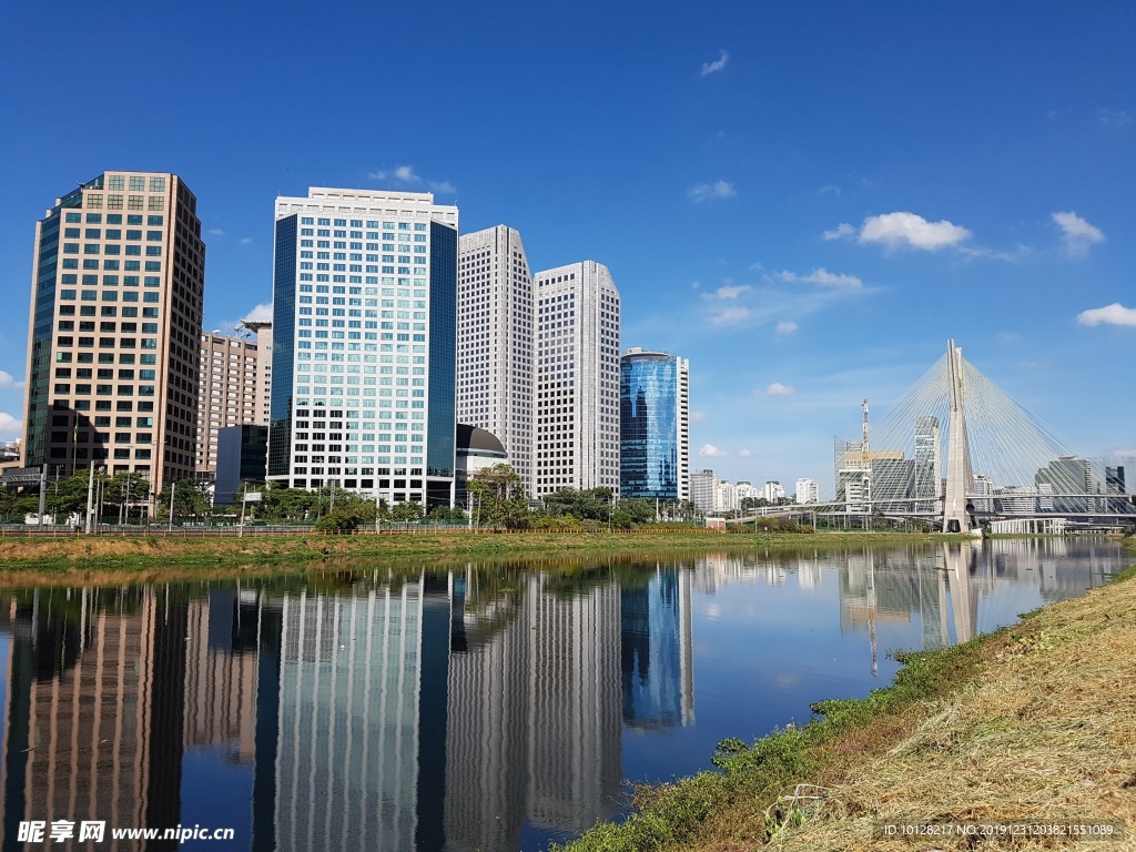 城市