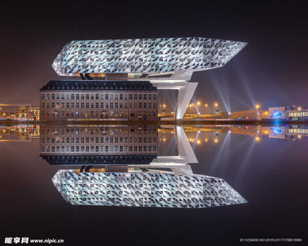 河边大楼建筑夜景灯光