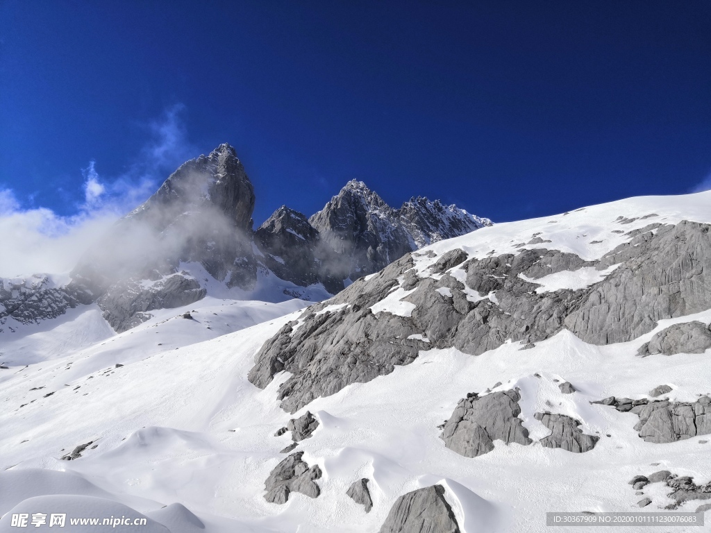 玉龙雪山山顶图