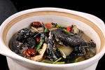 砂锅炖乌鸡