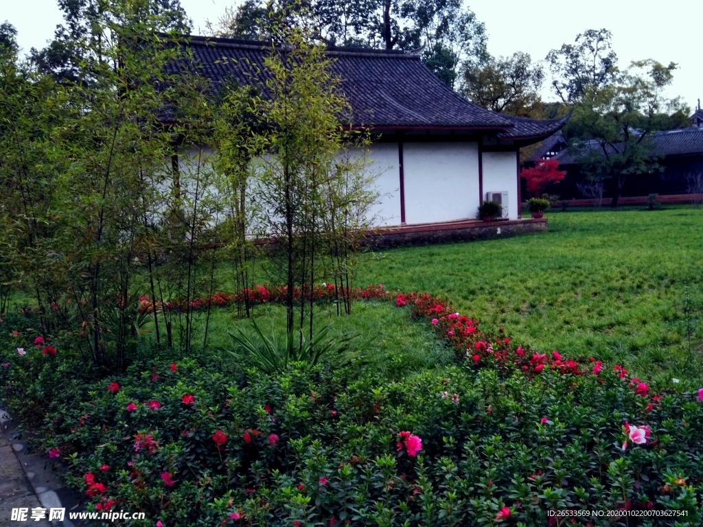 杜甫草堂 绿地 仿古建筑 草坪