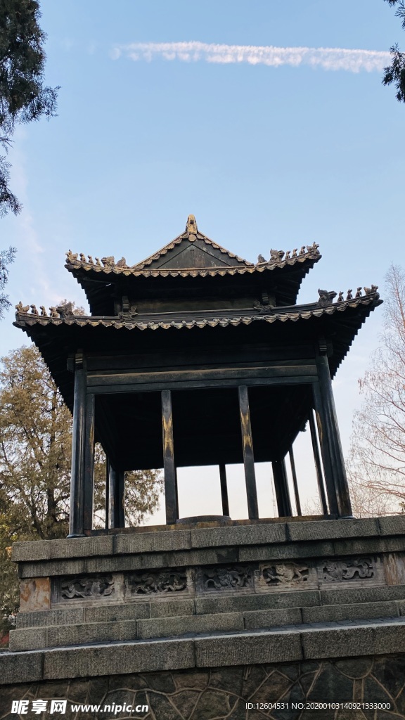 泰安岱庙铜亭