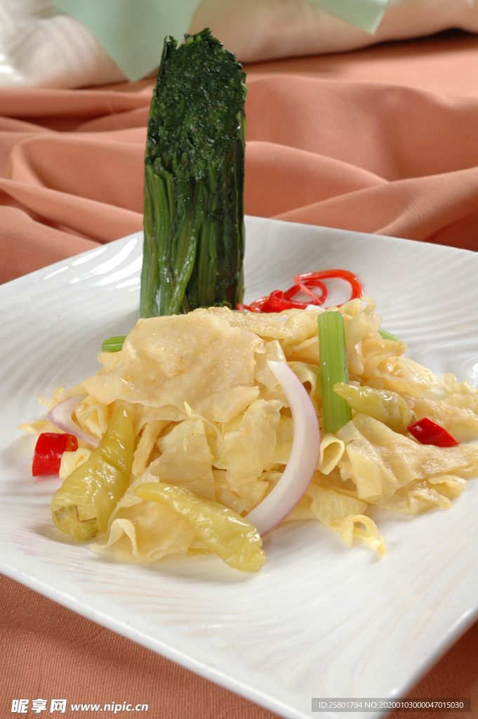 鸡皮菠菜