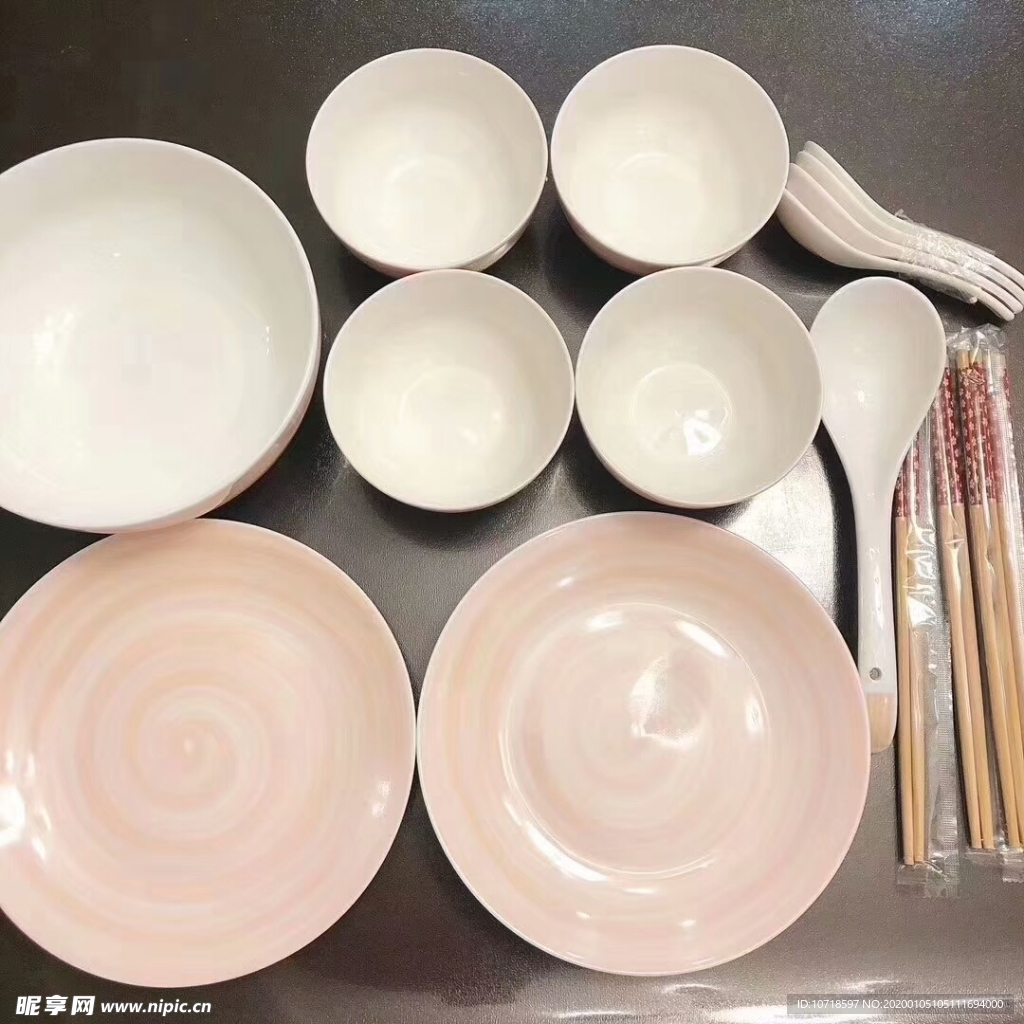 陶器盘碗