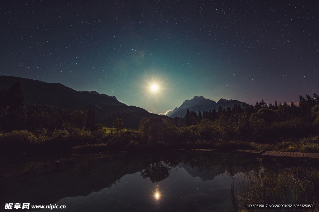 湖景 星空