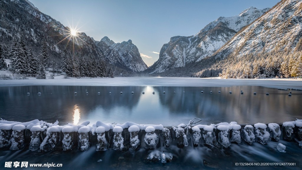 群山河流湖泊天空风景
