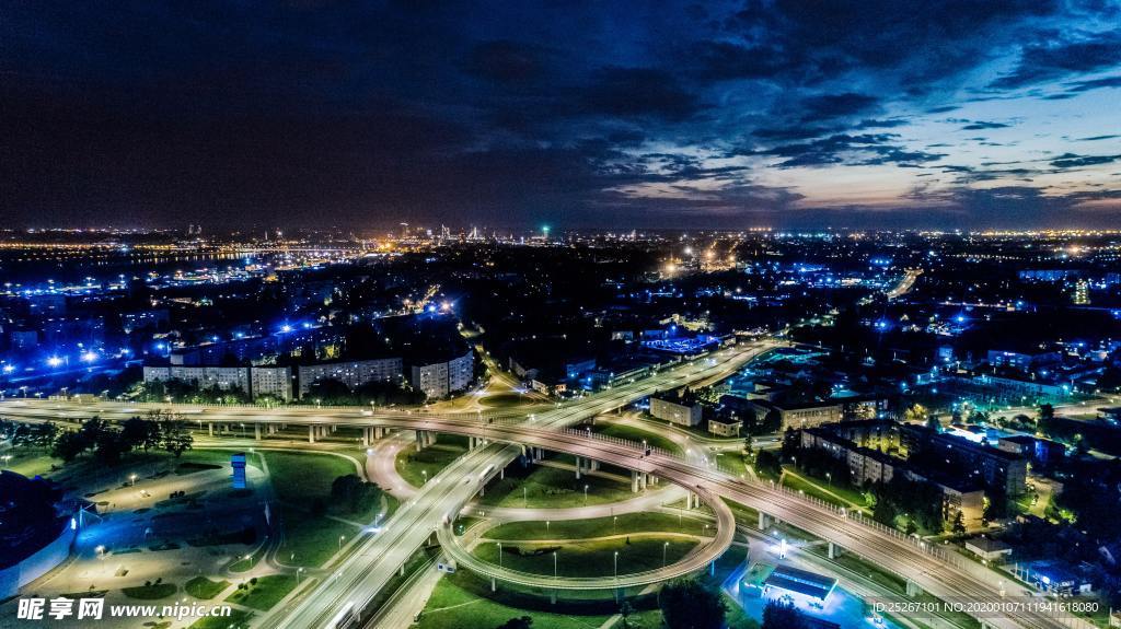 道路夜景