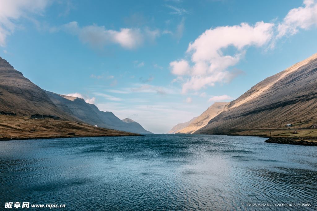 山水湖泊美景