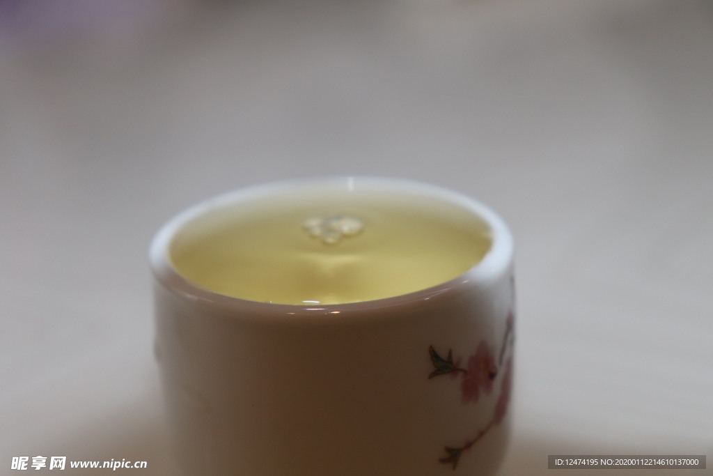 酒杯 茶杯 酒水 茶水 白酒